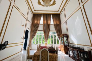 CORNER| RENOVATED Double Storey Bungalow, Jalan Kubah, Bukit Jelutong, Shah Alam For Sale