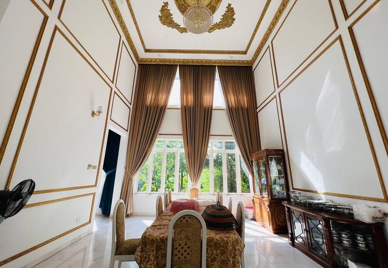 CORNER| RENOVATED Double Storey Bungalow, Jalan Kubah, Bukit Jelutong, Shah Alam For Sale