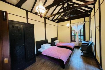 WITH CHALET| TOP OF HILL Agriculture Land, Beranang, Semenyih For Sale