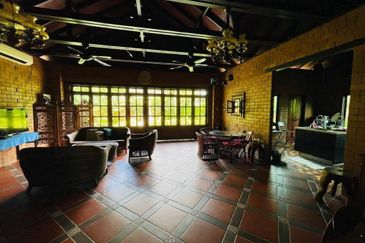 WITH CHALET| TOP OF HILL Agriculture Land, Beranang, Semenyih For Sale