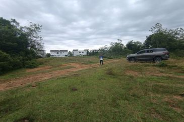 BELAKANG ECOHILL SEMENYIH| Agriculture Land, Batu 3, Semenyih For Sale