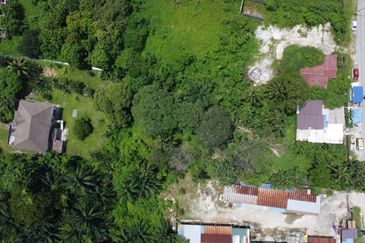 [FRONTING LDP] Commercial Potential Development Land Batu 13, Puchong For Sale