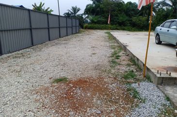 Jalan Bukit Cherakah