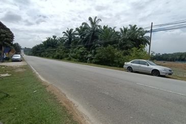 Jalan Bukit Cherakah