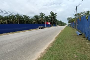 Jalan Bukit Cherakah