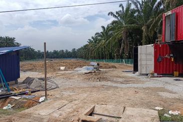 Jalan Bukit Cherakah