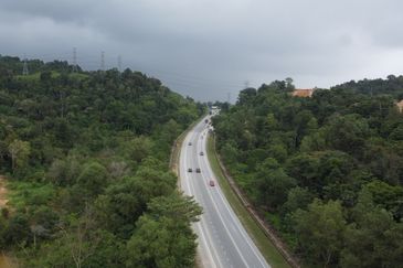 Jalan Bukit Cherakah