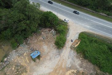 Jalan Bukit Cherakah