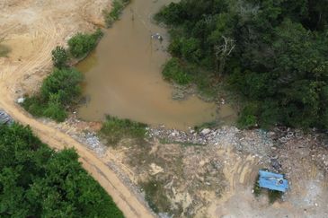 Jalan Bukit Cherakah