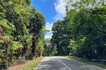 [FRONTING ROAD] Residential Potential Development Land Sungai Merab, Kajang