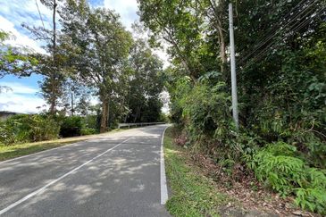 [FRONTING ROAD] Residential Potential Development Land Sungai Merab, Kajang