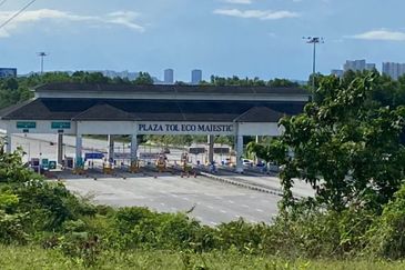 [NEXT TO ECO MAJESTIC] Residential Potential Development Land Beranang For Sale