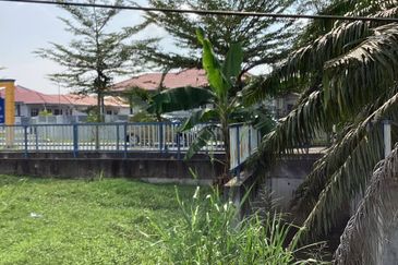 Residential Potential Development Land Bukit Kemandul, Jenjarom For Sale