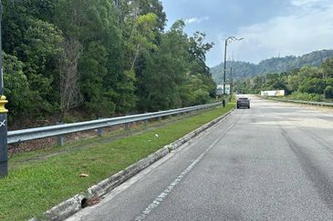[FRONTING ROAD] Mix Development Land Teluk Chempedak, Kuantan, Pahang For Sale