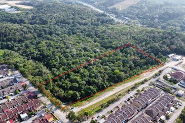 Residential Potential Development Land Taman Desa Saga, Nilai For Sale