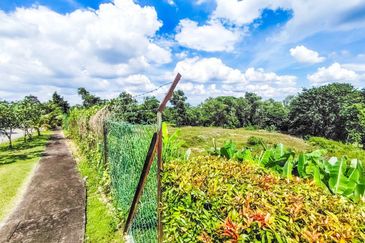 KGSAAS Golf Club, Seksyen 13