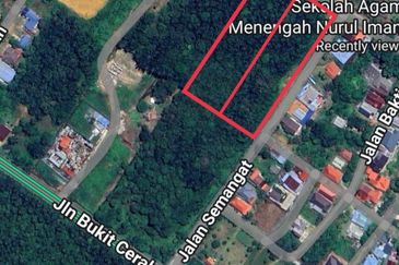 Jalan Bukit Cherakah