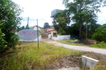 [FRONTING MAIN ROAD] Industrial Development Land Segamat, Johor For Sale