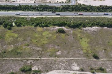 [FRONTING HIGHWAY] Industrial Development Land Costa Lagenda Industrial Park, Pulau Indah For Sale
