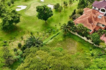 Tropicana Golf & Country Resort