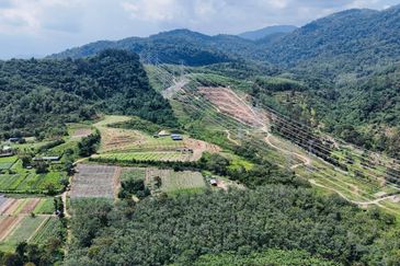 [NEAR NOTTINGHAM UNIVERSITY] Potential Development Land Semenyih, Selangor For Sale