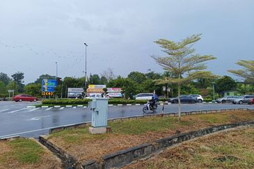[FRONTING MAIN ROAD] Commercial Development Land Temerloh, Pahang For Sale