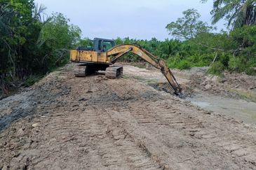 Industrial Potential Development Land Jenjarom, Selangor For Sale