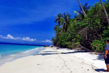 Beachfront Land, Pulau Lang Tengah, Terengganu For Sale