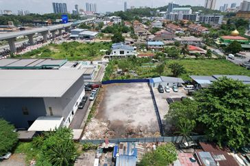 Kampung Sungai Kayu Ara