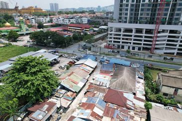Kampung Sungai Kayu Ara