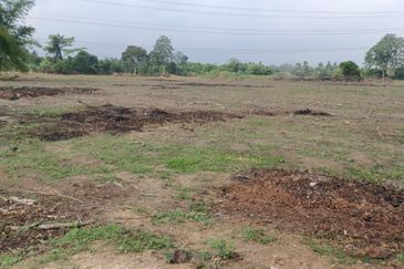 Residential Potential Development Land Sesapan Batu Kelubi 1, Beranang For Sale