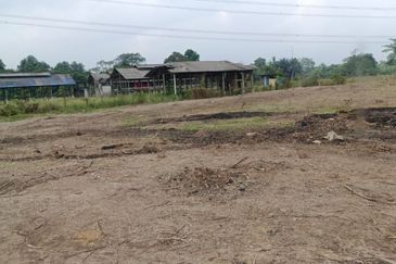 Residential Potential Development Land Sesapan Batu Kelubi 1, Beranang For Sale