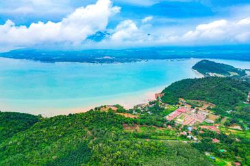[SEA FRONTAGE] Resort Potential Development Land Pantai Telok Nipah, Kedah