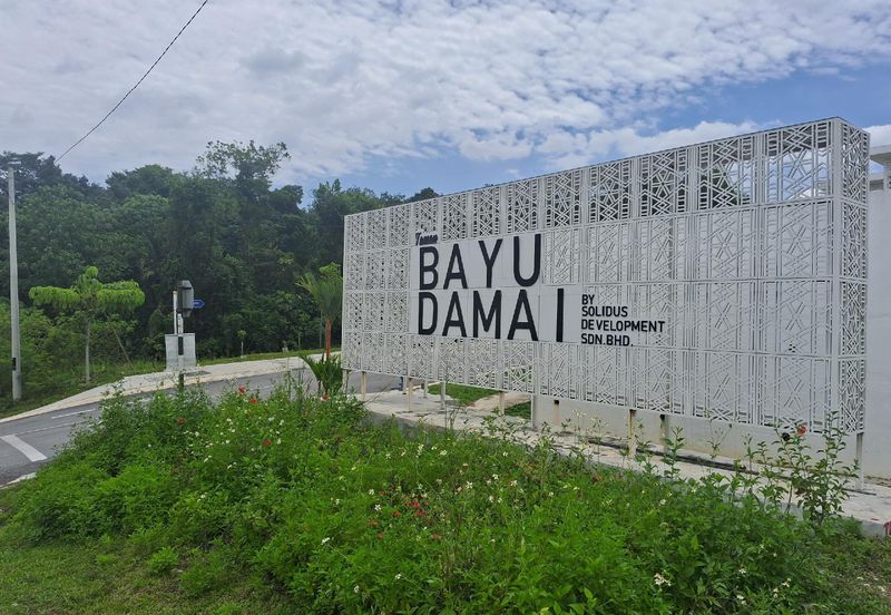 [FRONTING ROAD] Residential Potential Development Land Lorong Orkid, Kuang For Sale