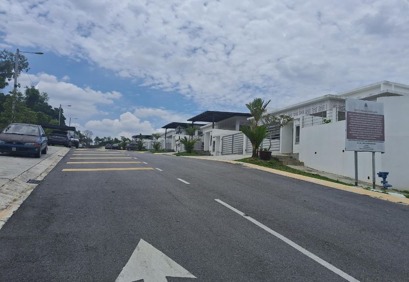 [FRONTING ROAD] Residential Potential Development Land Lorong Orkid, Kuang For Sale