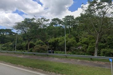 [FRONTING ROAD] Residential Development Land Persiaran Puncak Mekar, RKT Kampung Tengah, Sungai Merab For Sale