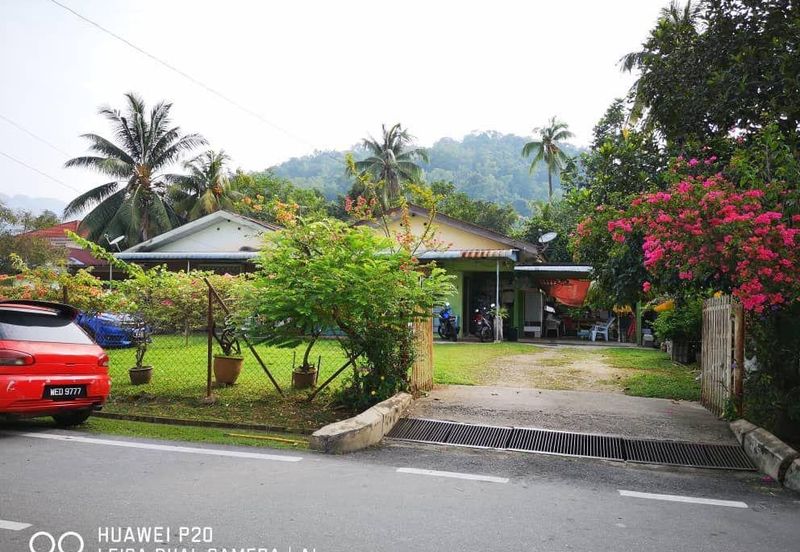Bungalow Land Kampung Klang Gates Baharu, Kuala Lumpur For Sale