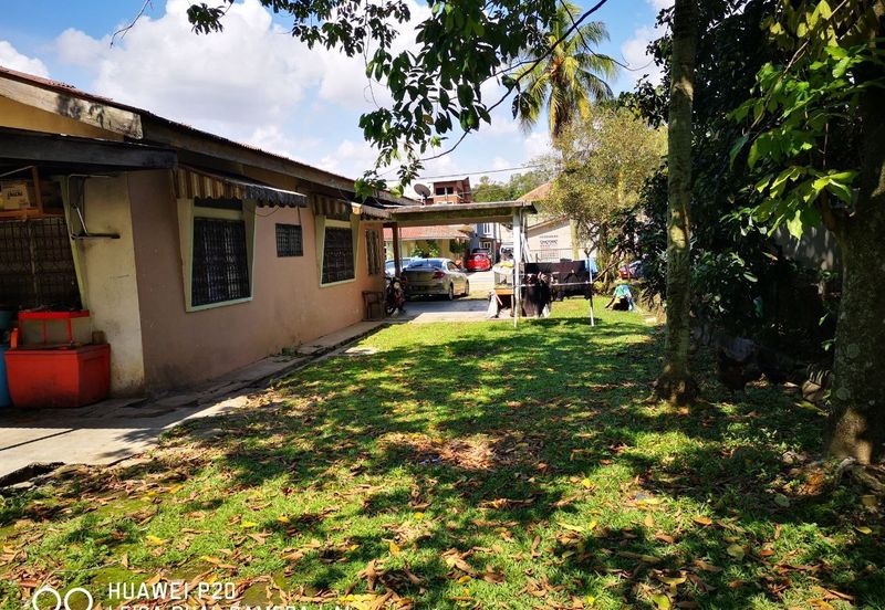 Bungalow Land Kampung Klang Gates Baharu, Kuala Lumpur For Sale