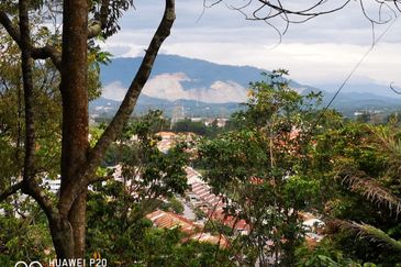 [HILL PEAK] Residential Potential Development Land Jalan Bangi - Salak, Sepang For Sale