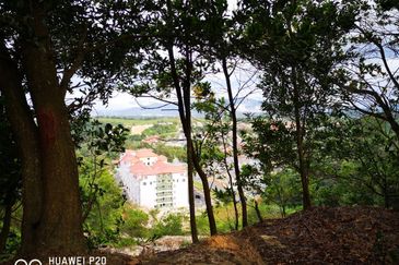 [HILL PEAK] Residential Potential Development Land Jalan Bangi - Salak, Sepang For Sale