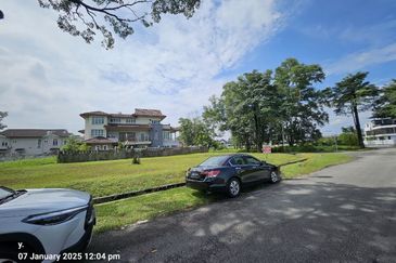 [CORNER] Bungalow Land Jalan Pekaka, Seksyen 8, Kota Damansara For Sale