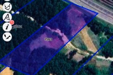 [FRONTING HIGHWAY] Agriculture Land Kampung Sungai Buah, Dengkil For Sale