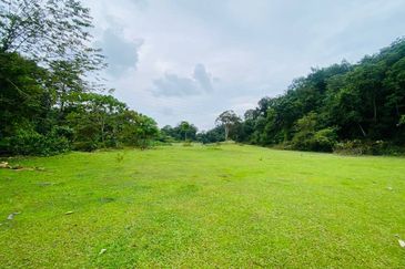 [FRONTING HIGHWAY] Agriculture Land Kampung Sungai Buah, Dengkil For Sale