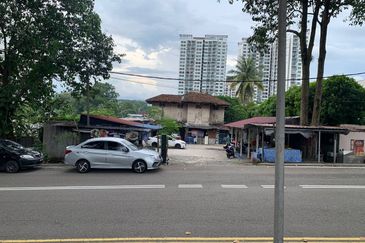 [BEHIND HOSPITAL] International Lot Land Jalan Mahmoodiah, Johor Bahru For Sale