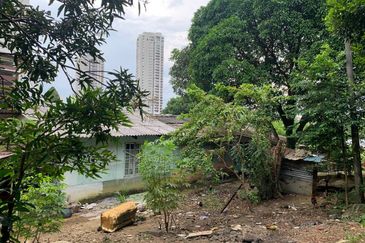 [BEHIND HOSPITAL] International Lot Land Jalan Mahmoodiah, Johor Bahru For Sale