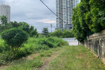 [BEHIND HOSPITAL] International Lot Land Jalan Mahmoodiah, Johor Bahru For Sale