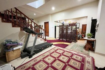 [BESIDE MAIN ROAD] Agriculture Land with 2 Storey Bungalow at Batu 15, Hulu Langat For Sale