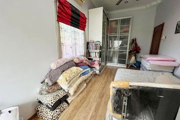 [BESIDE MAIN ROAD] Agriculture Land with 2 Storey Bungalow at Batu 15, Hulu Langat For Sale