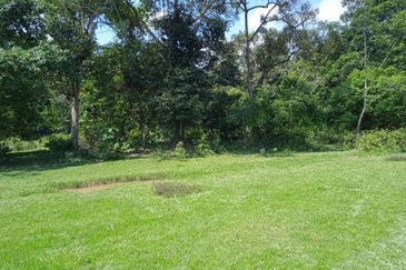 [BESIDE HIGHWAY] Residential Potential Development Land Kampung Sungai Buah, Dengkil For Sale