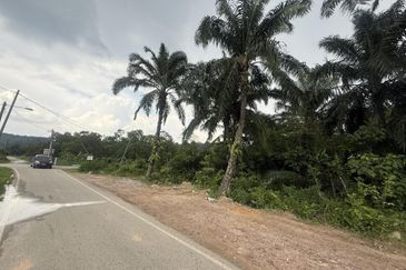 Jalan Bukit Cherakah